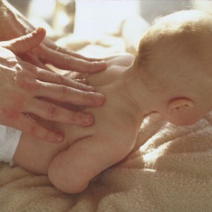 Corso di massaggio infantile e promozione dello sviluppo del neonato. Marzo 2023, corso in presenza.